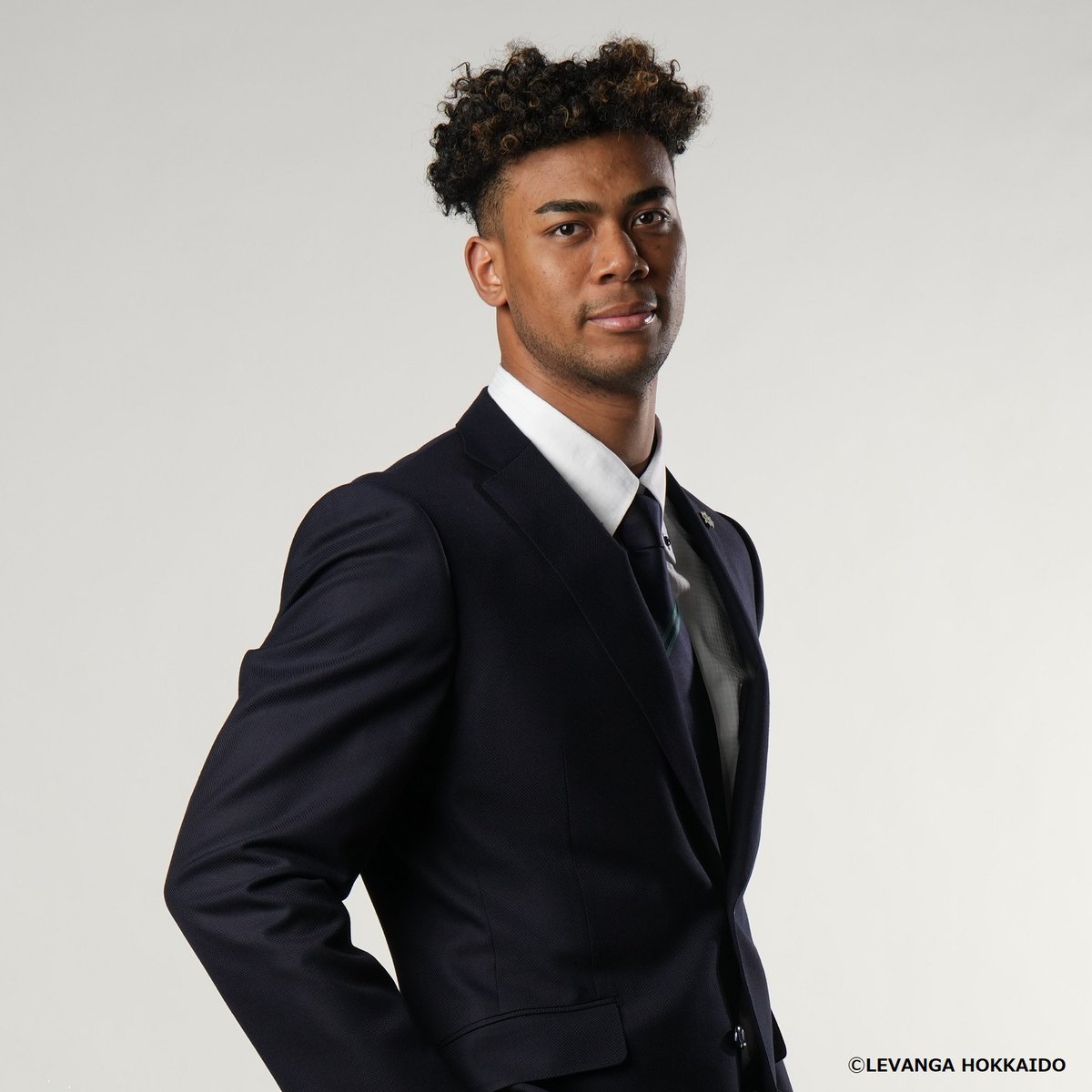 4/23 #オーダースーツSADA「アリーナ予約販売会」開催👔✨予約販売会では、2022-23シーズン #レバンガ北海道 選手着用デザイン... [レバンガ北海道【Twitter】]