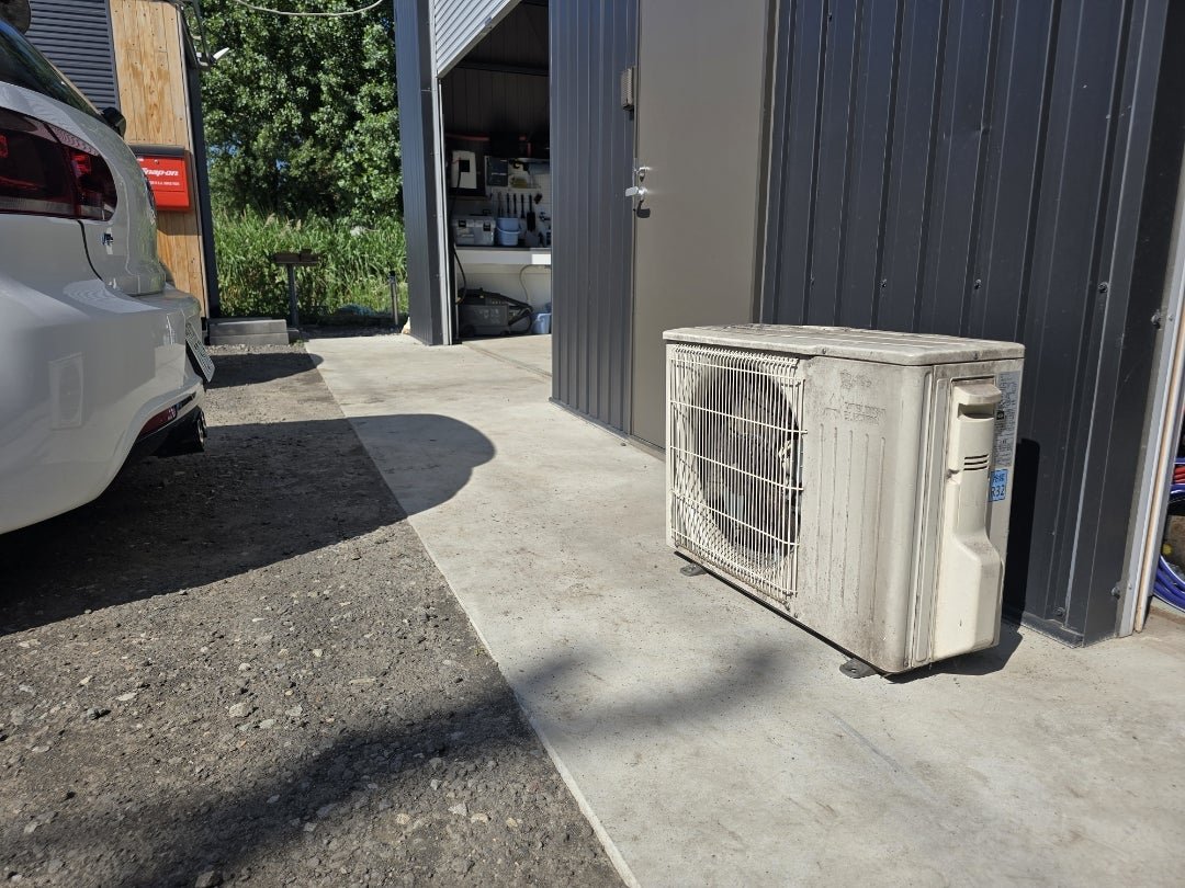 エアコン清掃 室外機 [idaカーコーティング担当まさるのブログ]