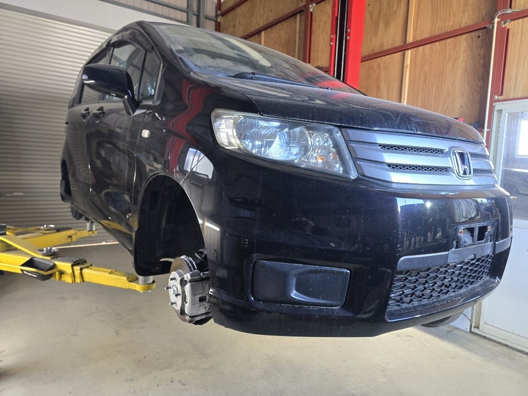 フリード下廻り防錆 [idaカーコーティング担当まさるのブログ]