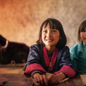 秘境の地で、伝統を守りながら生きる人たち 映画「ブータン山の教室」上映会