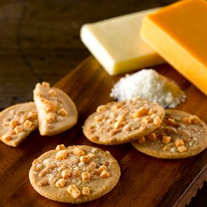 「北海道焼きチーズ」日頃の感謝を込めて父の日のプレゼントにスイーツはいかがでしょうか。こだわりの北海道産素材、バター・小麦... [洋菓子きのとや【Twitter】]