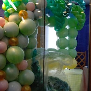緑、モッサー🌴#バルーンアート #おもちゃの平野 [おもちゃの平野【Twitter】]