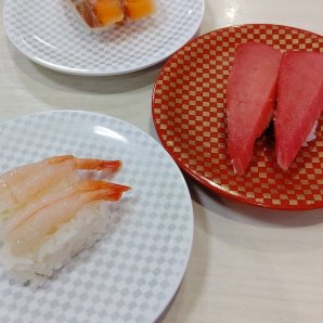 今日の晩御飯は、 お手軽寿司(笑) pic.twitter.com/fxrosRYb2B [おもちゃの平野【Twitter】]