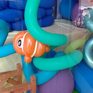 小魚と人魚の友だちを足してみました〜#バルーンアート #おもちゃの平野 [おもちゃの平野【Twitter】]