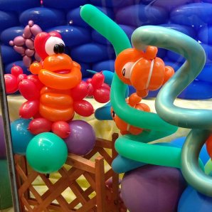今日は人魚の友だち②と、頭部を作って終わり･･･全然進まなかった（笑）#バルーンアート #underthesea #おもちゃの平野 [おもちゃの平野【Twitter】]