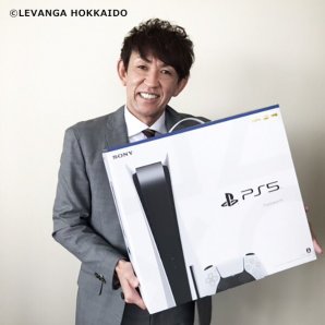 🎍お年玉大抽選会開催🎍本日1/2(土)は…『PlayStation 5 #PS5』が当たります🎮✨ご来場の皆さまに抽選会の参加資格がご... [レバンガ北海道【Twitter】]