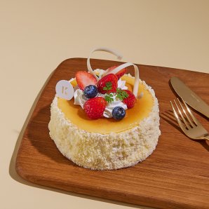 「ホワイトデーベイクドチーズケーキ」今年のホワイトデーは感謝の気持ちをスイーツで。数種類のクリームチーズをブレンドしたなめ... [洋菓子きのとや【Twitter】]