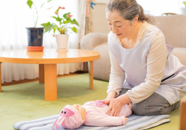 やまおか母乳育児支援室 赤ちゃんとふれ愛あそび タッチケア