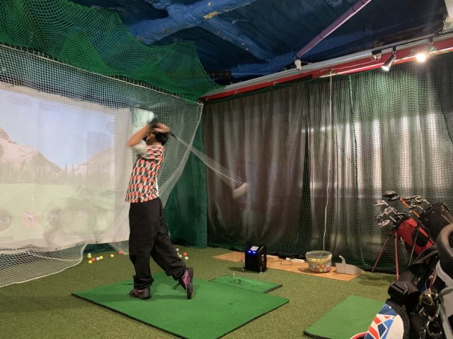 【澄川駅前】ジムもゴルフも「24時間使い放題」！？噂のインドアゴルフが50分無料体験を実施中！