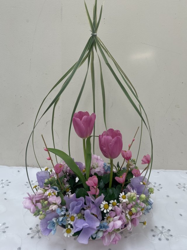 【ひなまつり】によせて　スチールグラスとチューリップで鳥かご風アレンジメント　レッスン