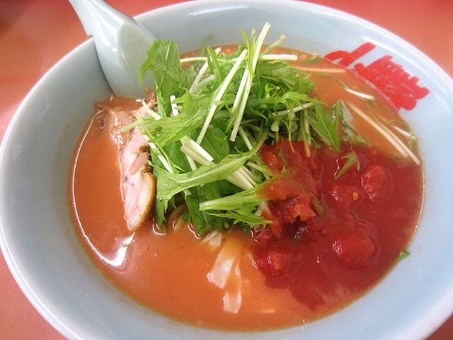 期間限定 豚骨 トマトの融合 ヘルシー志向の一杯 やみつき とんこつトマトラーメン を山岡家で食べてみた 札幌のお店 イベント 動画やレシピ情報 ふりっぱーweb